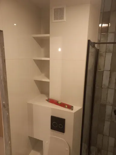 Remonty wykończenia wnętrz Tomhouse